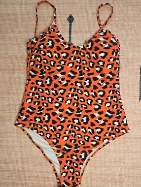 Cupshe Orange Leopard Print One-Piece Swimsuit